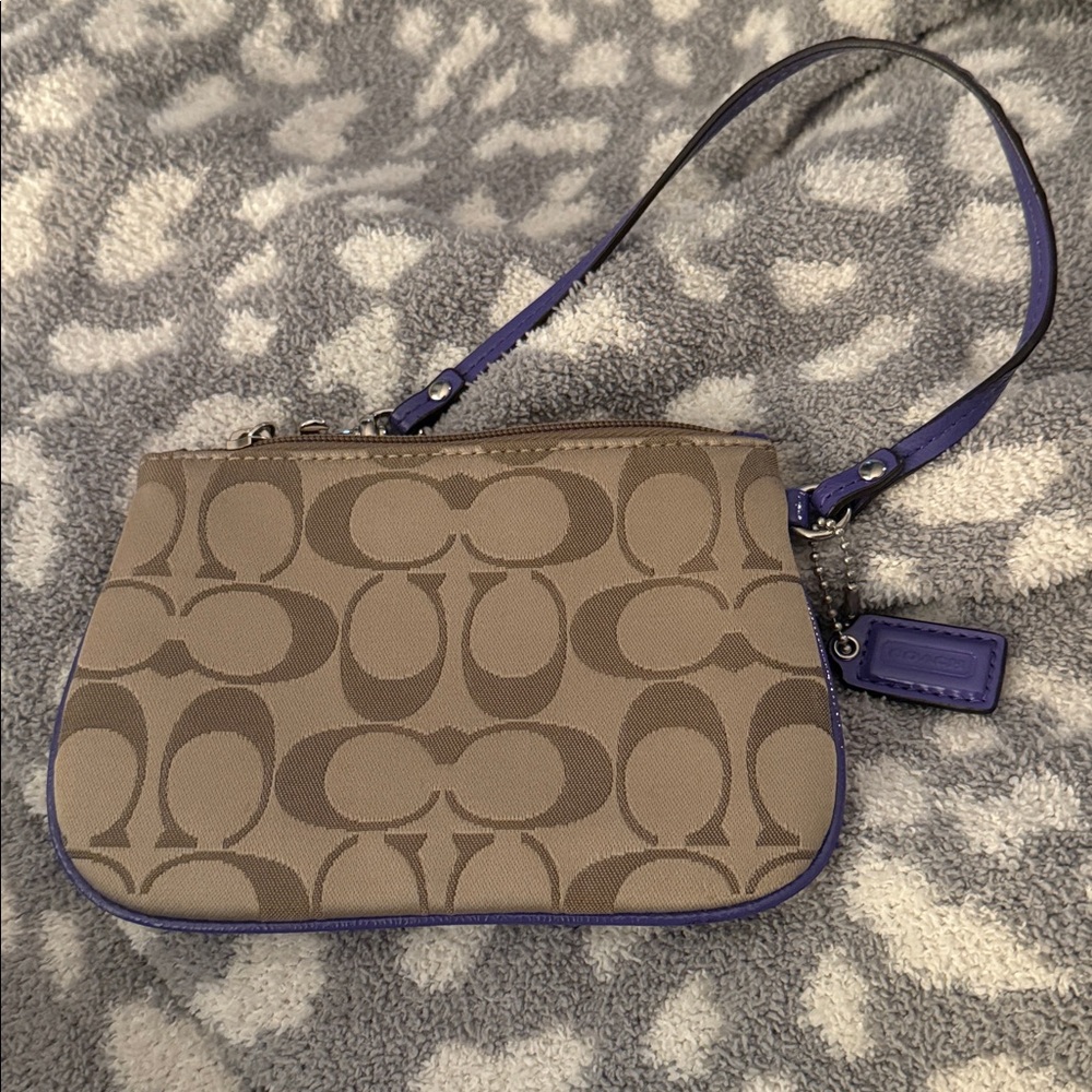 Coach Poppy Signature Tan and Purple Wristlet - Picture 3 of 4